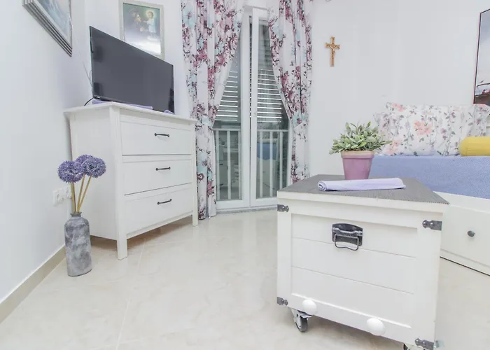 New! Apartment Aenona 200M From The Beach, Nin