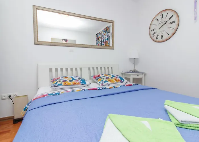 New! Apartment Aenona 200M From The Beach, Nin