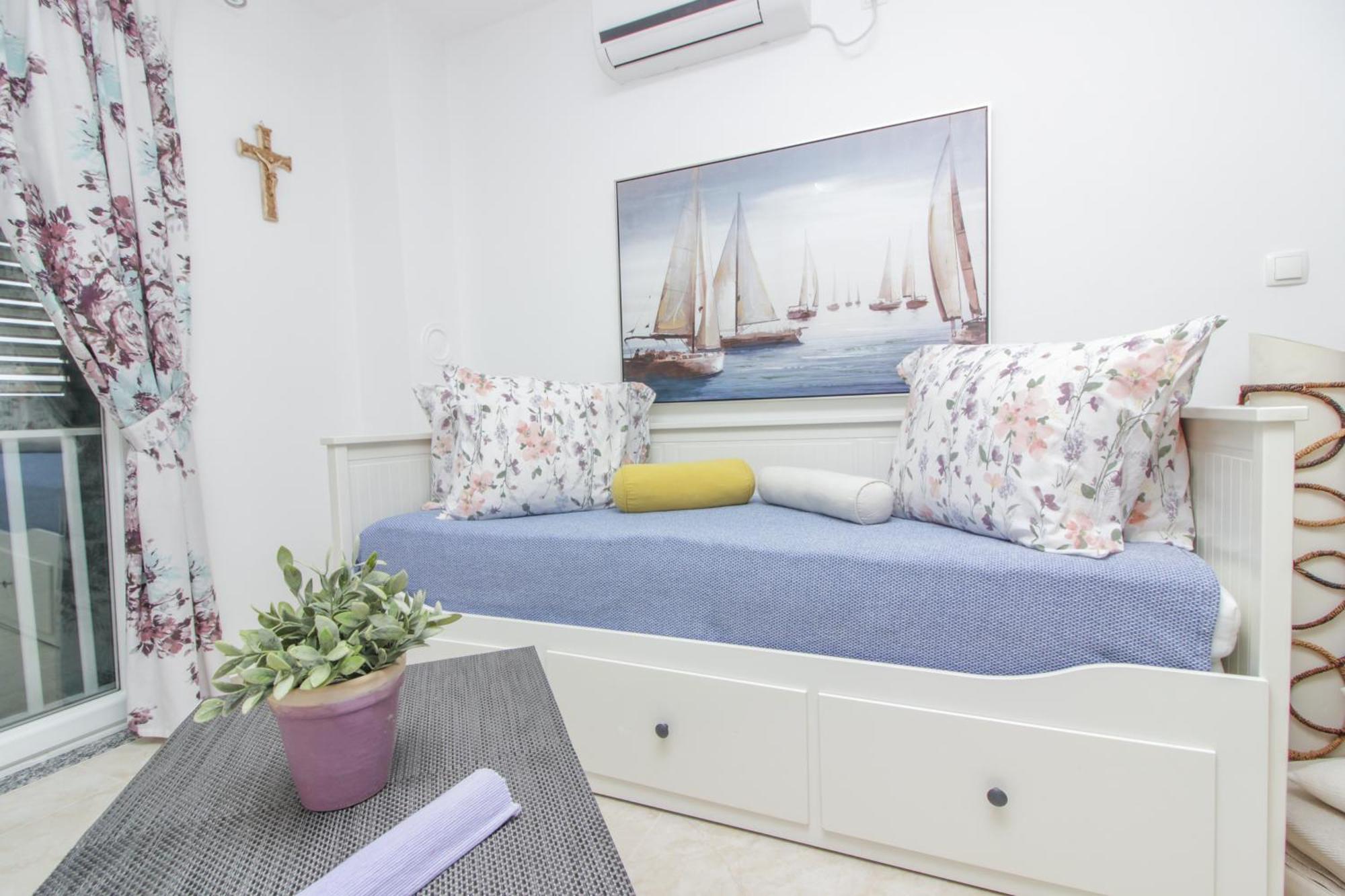 New! Aenona 200m From The Beach, *